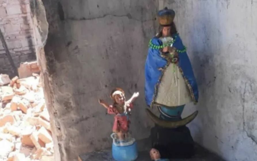 Solo La Virgen De Caacup Qued Intacta Tras Incendio En Paraguay