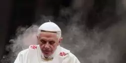Benedicto XVI, la dictadura mundial, el Anticristo y los peces malos en la Iglesia 2 Benedicto XVI 2