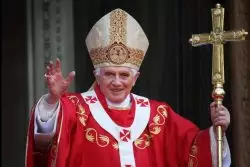 Benedicto XVI, la dictadura mundial, el Anticristo y los peces malos en la Iglesia 1 Benedicto XVI