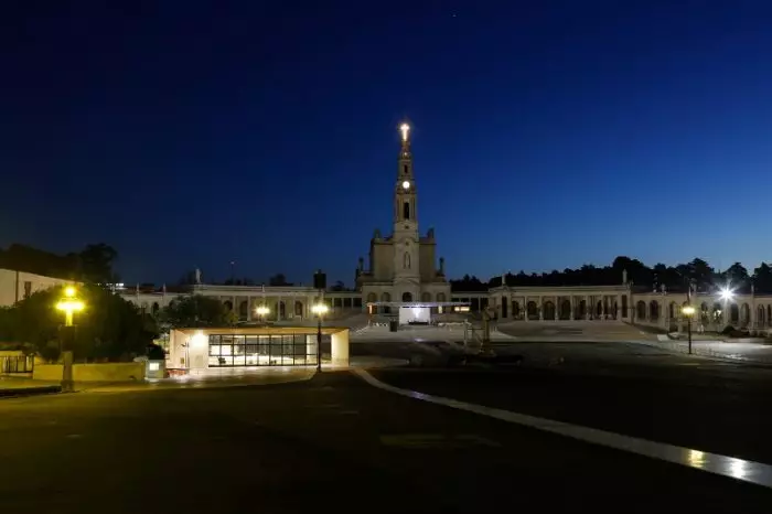 Paulatinamente abren Santuario de Fátima, pero con pocos peregrinos 1 Santuario de Fátima