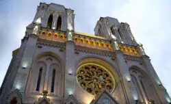 “Islamismo es un monstruoso fanatismo que debe ser combatido con fuerza y determinación”: Cardenal Sarah 2 Notre DAme de lassomption