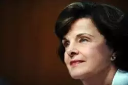 Grupos pro-aborto atacan a Sen. Feinstein por no haber bloqueado a la católica jueza Barrett 2 Senadora Feinstein