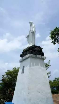 En unas islas colombianas el huracán Iota arrasó con la infraestructura… pero una imagen de la Virgen quedó intacta 2 Imagen de la Virgen 2