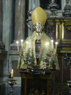 NAPOLI Duomo Busto di San Genaro 1
