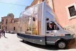 Cardenal Cañízares saca la Virgen de los Desamparados a las calles de Valencia 2 Cardenal Canizarez Mare de Deu