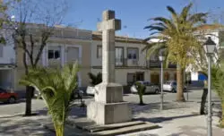 Abogados Cristianos de España busca impedir el derribo de cruz en El Casar de Cáceres 2 Cruz Casar