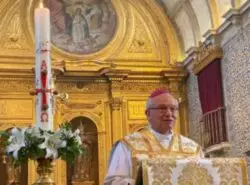 Obispo en Portugal insta a los católicos a volver a la Eucaristía en persona 2 Obispo de Algarves