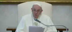 Papa habla de la meditación y muestra la diferencia específica de la meditación cristiana 2 Papa Audiencia General 1
