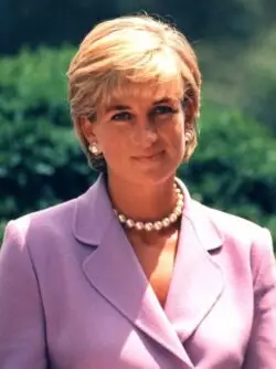 El sacerdote católico que asistió a Lady Di en la hora de la muerte 3 Lady Diana Spencer