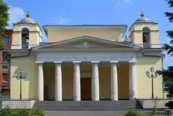 Avanza la causa de beatificación de 10 mártires en Rusia 2 San LUis de los Franceses Moscu 2