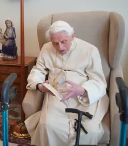 Benedicto XVI pide a la Iglesia alemana un testimonio de fe para frenar el éxodo de fieles 2 Benedicto