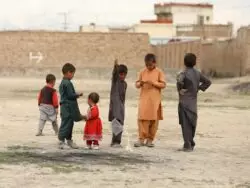 Parlamentario Afgano: Personas que se convierten del Islam al cristianismo deben ser ejecutadas 2 Afganistan 1