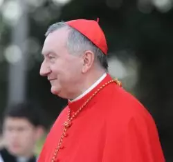 Cardenal Parolin emite decreto que obliga a portar pasaporte sanitario en el Vaticano 2 Cardenal Parolin