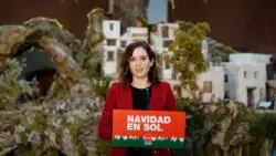 Presidenta de Comunidad de Madrid inaugura ‘Belén del Sol’ 2 Belen del sol