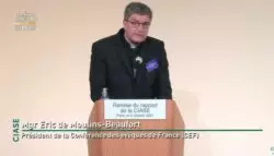 Académicos Católicos de Francia dicen que Informe sobre abusos en el país no resiste crítica seria 2 Mons de Moulins Beaufort 700x400 1