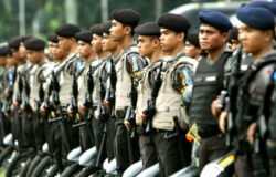 Polisi officers lineup 700x449 1
