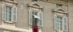 A pesar de nuestra cerrazón, Dios sigue tocando nuestros corazones, dijo el Papa 2 Angelus 2