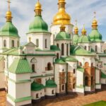 Quase 60 templos religiosos foram destruidos durante a guerra na Ucrania