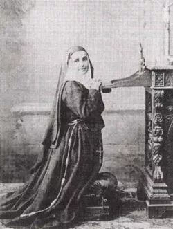 Santa Ángela de la Cruz, fundadora de la Compañía de la Cruz 3 Santa Angela de la Cruz 250x331 1