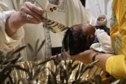 Filipinas continua sendo o pais com maior numero de Batismos catolicos
