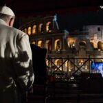 Meditacoes da Via Sacra do Papa no Coliseu sao preparadas por familias 1