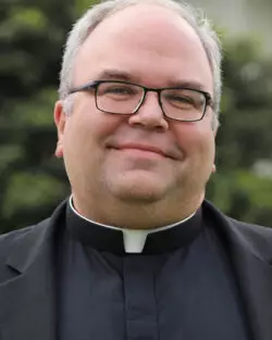 Sacerdote director de Courage dice a Cardenales Marx y Hollerich: Sean fieles a su juramento 2 fr. bochanski Profile Picture