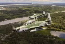¿Está usted preparado para una guerra? 2 1081px Aeronave A 29 Super Tucano em voo sobre a Floresta Amazonica