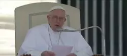 Papa pide no olvidar la guerra que sigue en Ucrania 2 Papa 1
