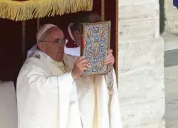 “Que hable con su pastor sobre esa incoherencia”, dice Papa a políticos católicos abortistas 2 83616 20151018 GK