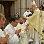 Cardeal Odilo ordena oito novos Diaconos para a Arquidiocese de Sao Paulo 1 700x466 1