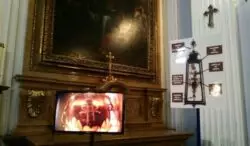 Sangre de San Pantaleón volvió a tornarse líquida en Monasterio de España 4 Sangue de Sao Pantaleao volta a se liquefazer em Mosteiro na Espanha 3 700x408 1