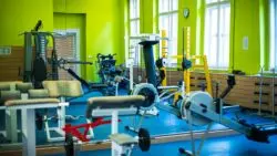 Mens sana in corpore sano (Mente sana en cuerpo sano) 2 1280px PosilovnaSSPS