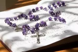 ¿Es el santo rosario un ‘Símbolo Extremista’ como dice The Atlantic? 2 20170901 JPR 4134