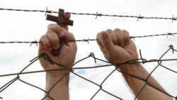 Perseguicao religiosa Lancado relatorio sobre cristaos presos por causa da Fe