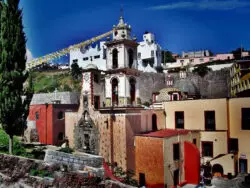 Cuando San Miguel se apareció en México, indicando una fuente de aguas milagrosas 2 San miguel del milagro nativitas tlaxcala.