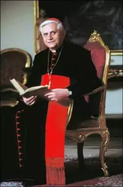 La conversación que hizo de Ratzinger figura mundial: “Informe sobre la Fe” 2 Cardinal