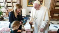 Papa Francisco se reune com Giorgia Meloni a Primeira Ministra italiana 3 700x394 1