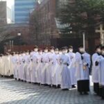 Arquidiocese de Seul ordena 24 novos sacerdotes 1 700x394 1