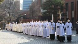 Arquidiocese de Seul ordena 24 novos sacerdotes 1 700x394 1