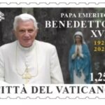 Correios do Vaticano lancam selo comemorativo de Bento XVI 700x394 1
