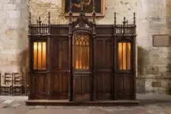 El Papa Francisco pide a los sacerdotes facilitar el acceso al sacramento de la Confesión 2 Papa Francisco pede para que se facilite o acesso dos fieis ao sacramento da Confissao 700x467 1