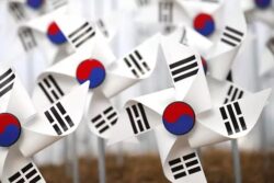 Coreia bandeira Image by HeungSoon from Pixabay