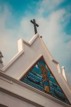 En la India: cristianos no pueden rezar ni encerrados en su casa 2 lino FmdNd5g lBg unsplash