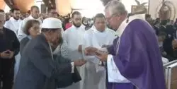 Arzobispo de Londrina – Brasil da comunión a Jeque musulmán y luego se justifica 2 6 5