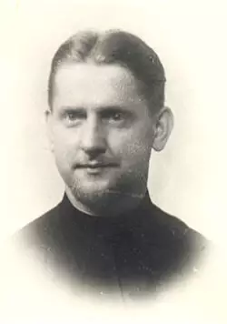 El jesuita Ciszek: sobrevivió al gulag soviético abandonándose en Dios 3 ciszek 1930 seminarista