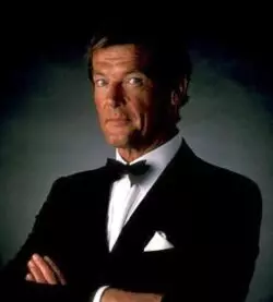 James Bond vs. San Pío X: la lucha de los tipos humanos 2 Sin titulo 17