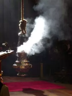 El spray-incienso y el ‘lenguaje no verbal’ del mal 2 201912281121270172