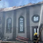 Incendio destroi parte da Catedral de Diocese Catolica nas Filipinas 2