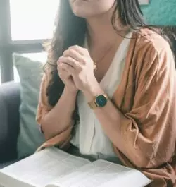 El Tesoro despreciado de la Vida Interior y la mentira naturalista del mundo y el demonio 3 5 4