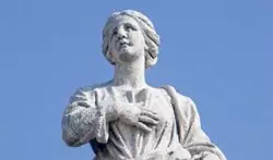 Santa Macrina: ¿Qué hizo? Casi nada; educó tres santos 2 Santa Macrina Bernini Praca de Sao Pedro GK